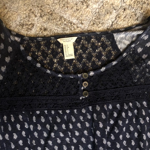 😍😍Beautiful Flowy Summer Cropped Top - Picture 5 of 8